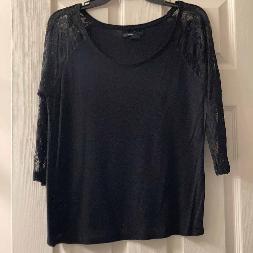 Forever 21 Black Lace Sleeved Blouse (size L)